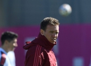 开云官网-拜仁狂神回归，欲霸占欧冠冠军宝座