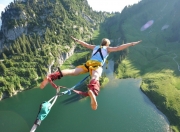 开云官方app入口-奥运周期关键战之夜，哈登持续制造杀伤，诠释巨星价值