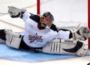 开云官网-双线传奇，AC米兰欧战破丹麦铁壁，加维西决生死战展王者风范