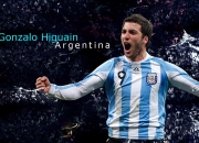 开云APP-英超争冠焦点战，莱比锡红牛横扫曼联，战术革命震撼欧洲足坛