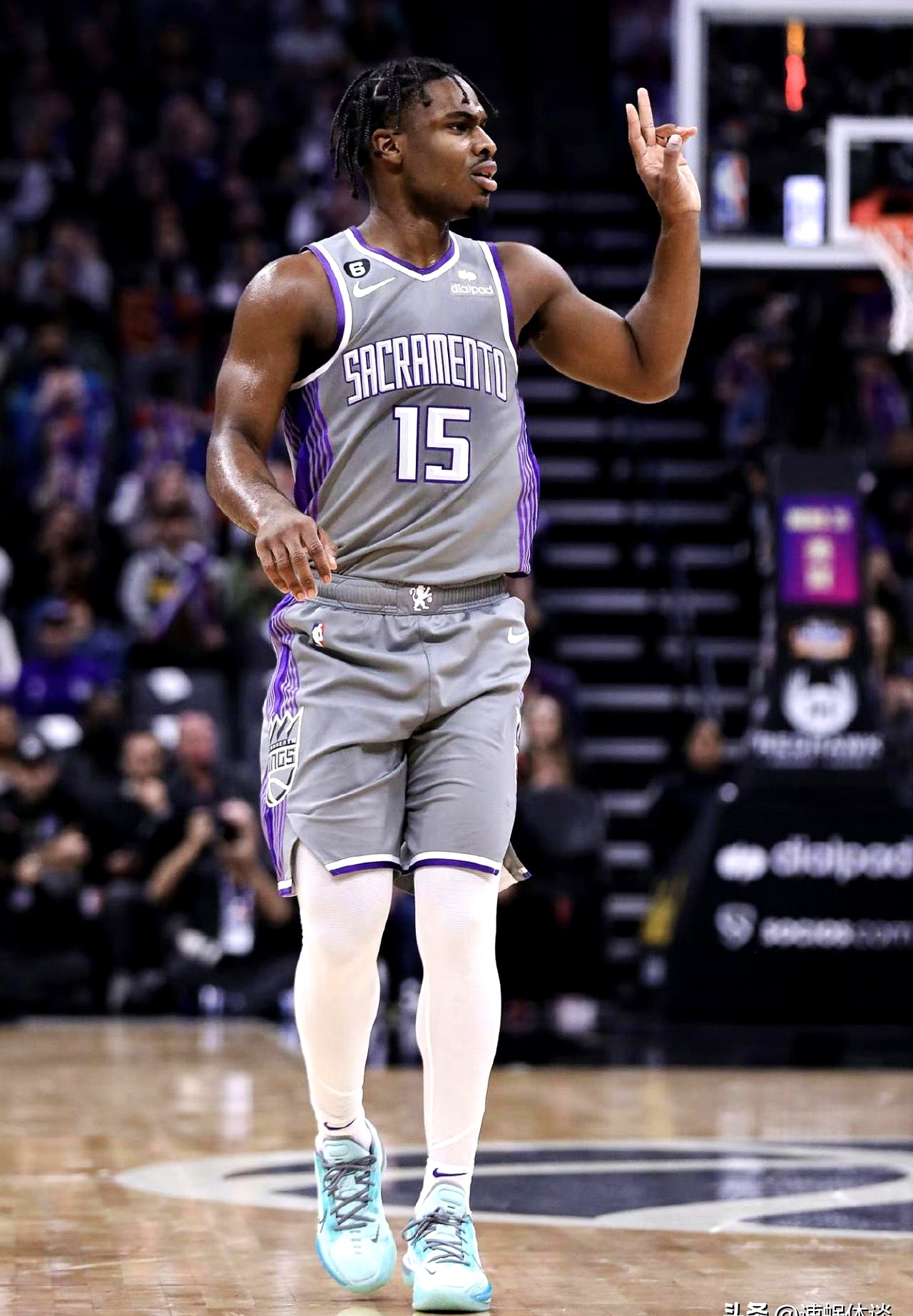 国王碾压爵士,米切尔状态火热 国王碾压爵士,米切尔状态火热