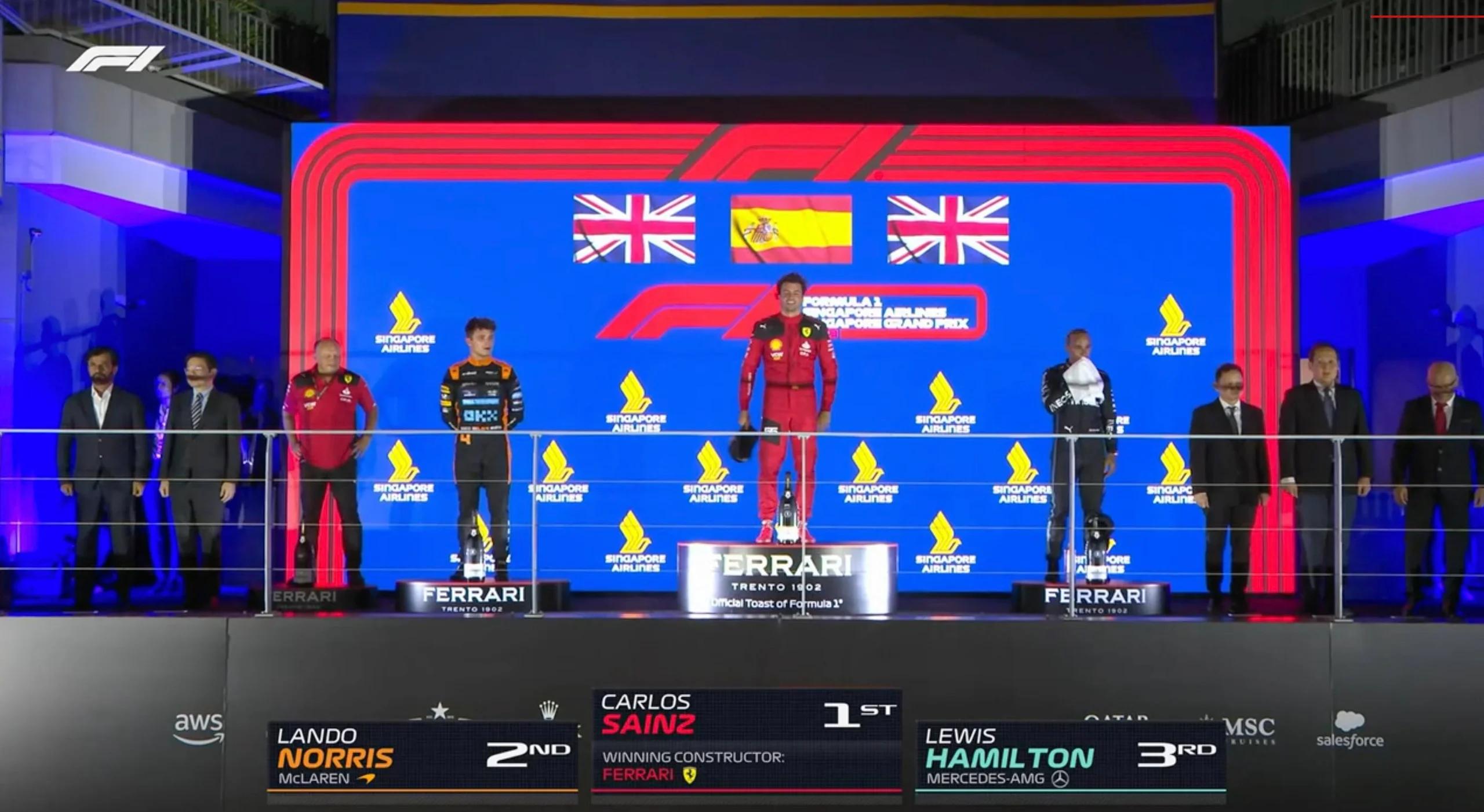 梅赛德斯绝杀阿斯顿马丁,塞恩斯惊艳四座 梅赛德斯绝杀阿斯顿马丁,塞恩斯惊艳四座