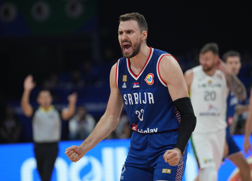 塞尔维亚在全球联赛中获得进步