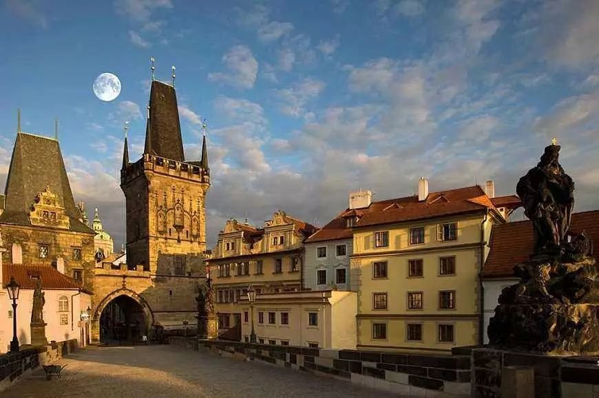 斯洛伐克逆转匈牙利，热苏斯绝杀帮助球队取胜