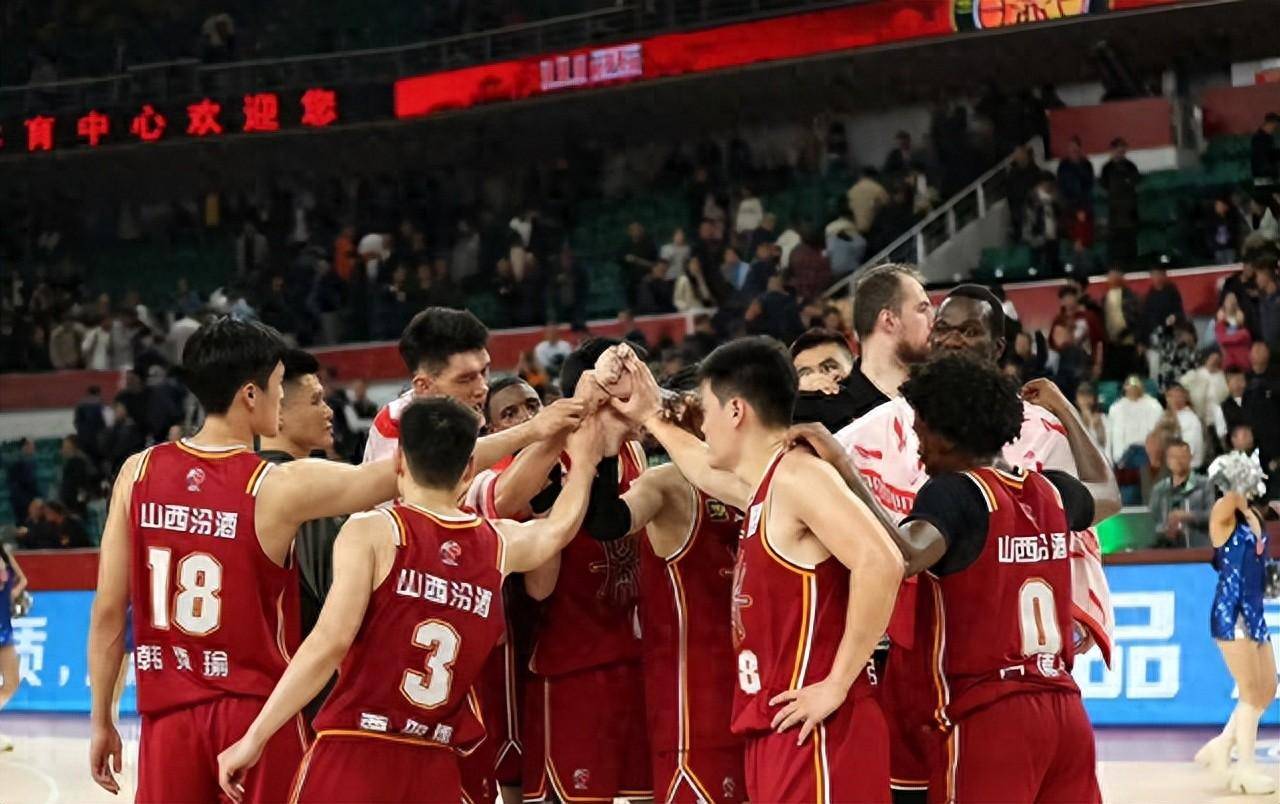 山西男篮运筹帷幄，赢得信任