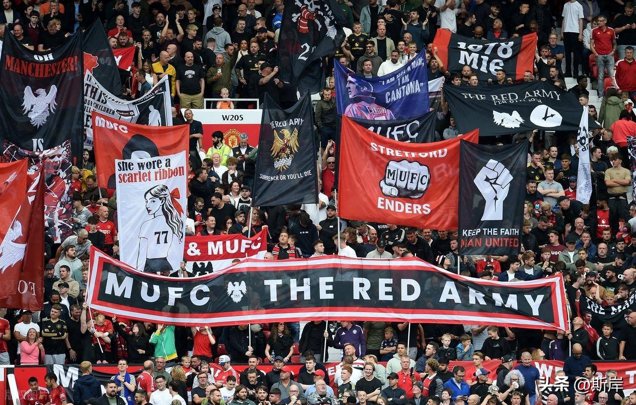 包含诺里奇城销声匿迹，曼联主场连胜稳坐领先的词条