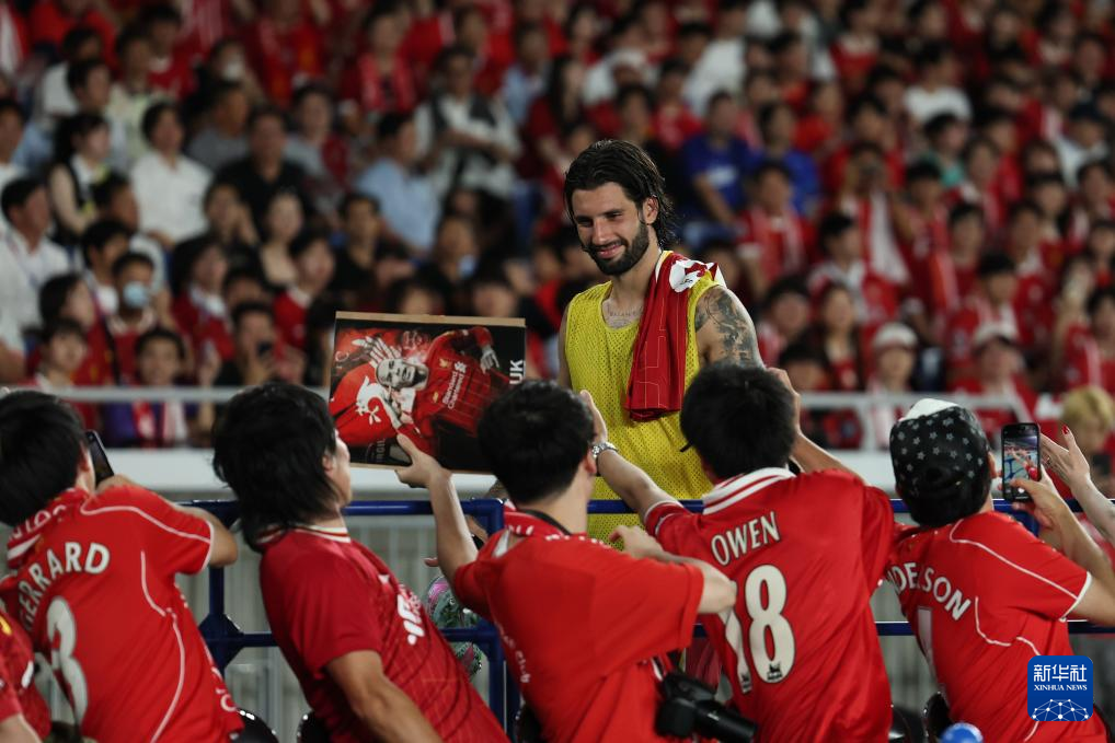 关于利物浦调整心态迎战争年际同盟身影的信息