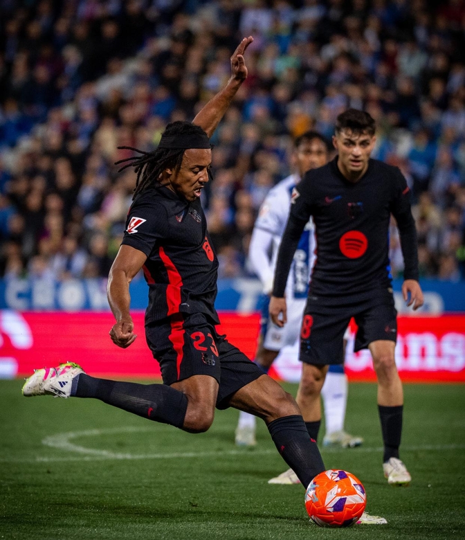 格罗宁根球员罕见失误，致使败局的简单介绍