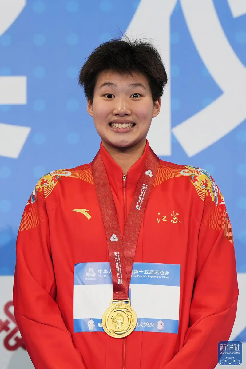 比拼技术，运动员实力获得金牌