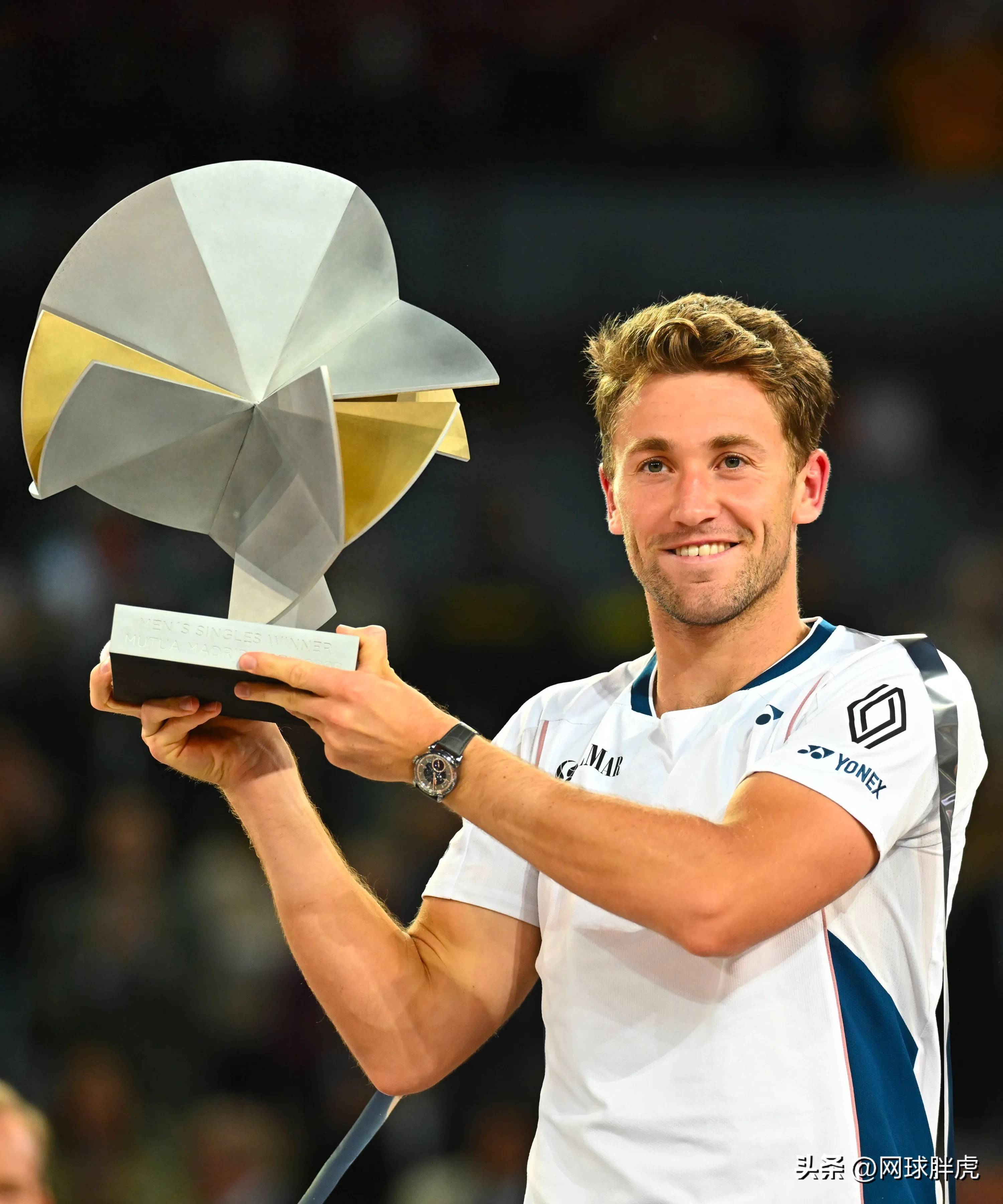 包含ATP总决赛力克澳网，鲁德惊艳四座的词条