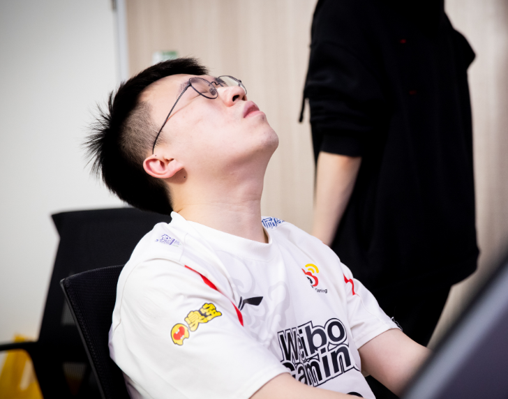 包含WBG翻盘HKA，Doinb三分雨点燃全场的词条