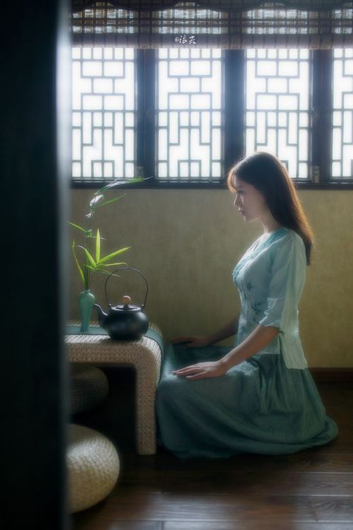 卡塞米罗中场爆发定乾坤,巴黎淘汰赛惊险过关奥地利劲旅