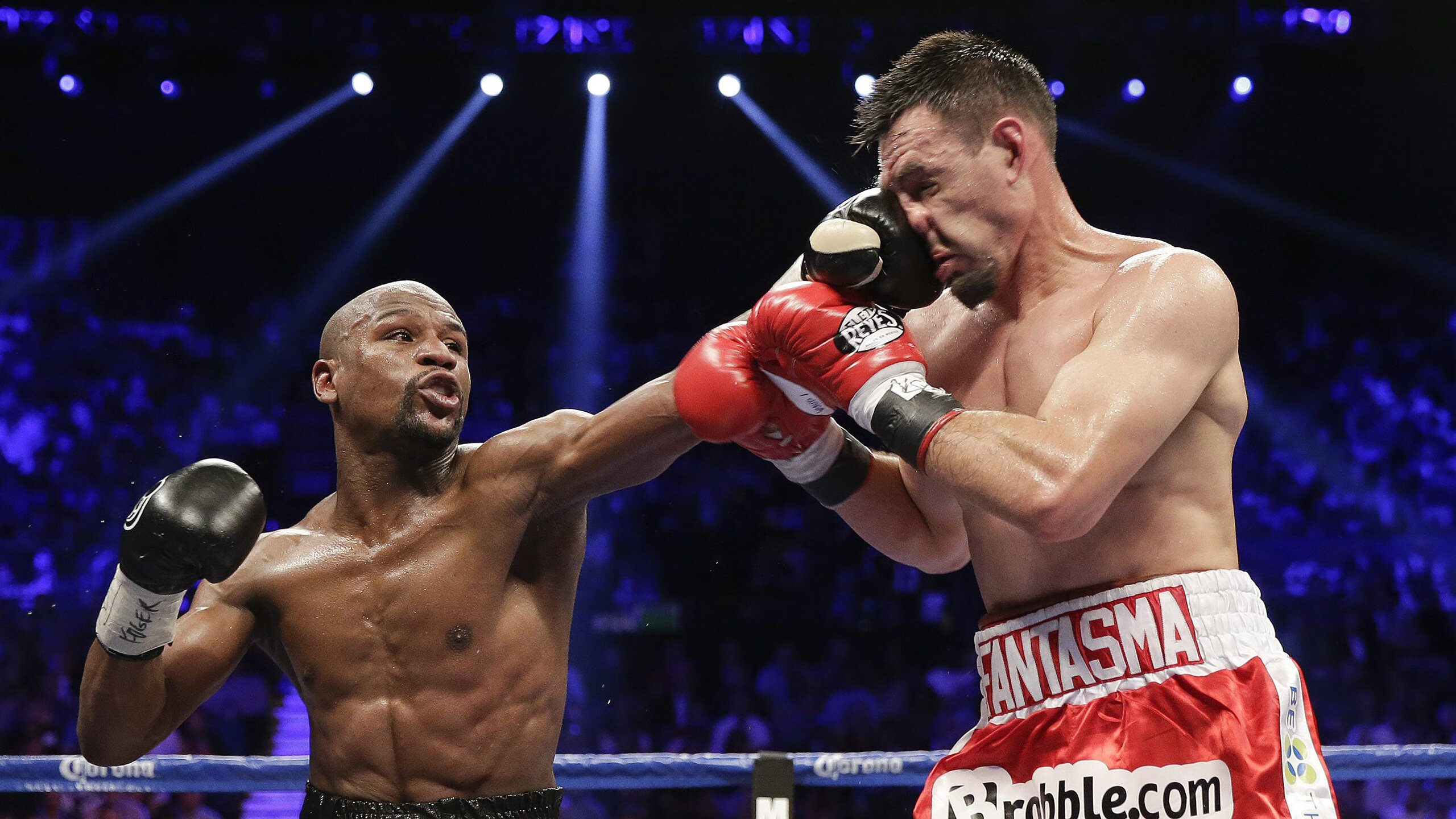 2026世界杯之夜，克莱·汤普森的三分雨，浇灌出篮球与足球的传奇交汇