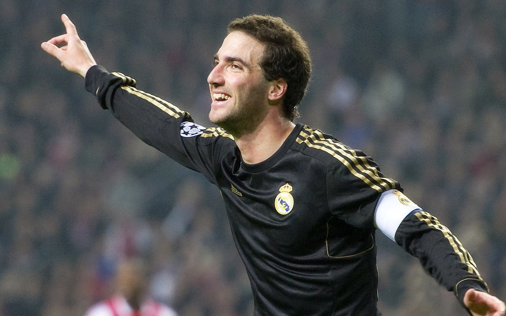 巴雷拉一剑封喉，罗马军团轻取潘帕斯雄鹰—论团队足球对天才个体的胜利