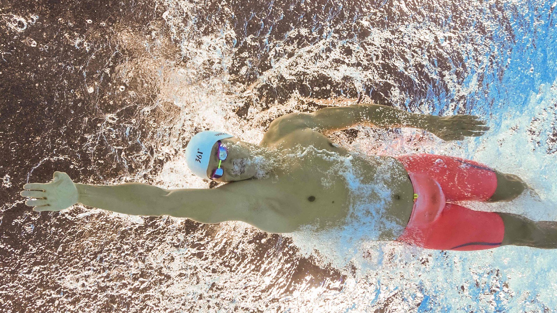 羽球亚团赛，中国队轻取马来西亚队晋级，安赛龙客串训练惊艳全场